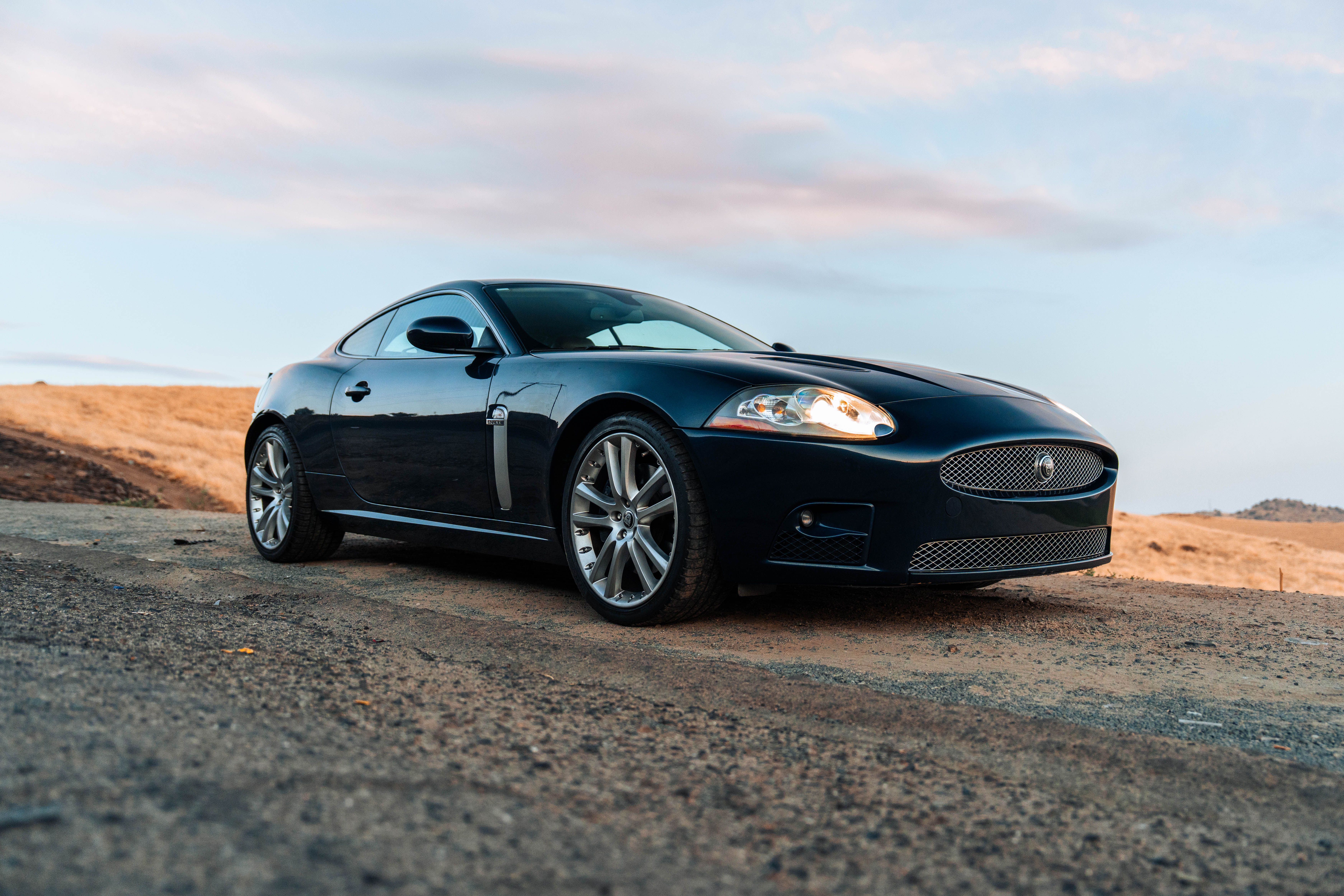 Used 2007 Jaguar XKR R RWD image 4