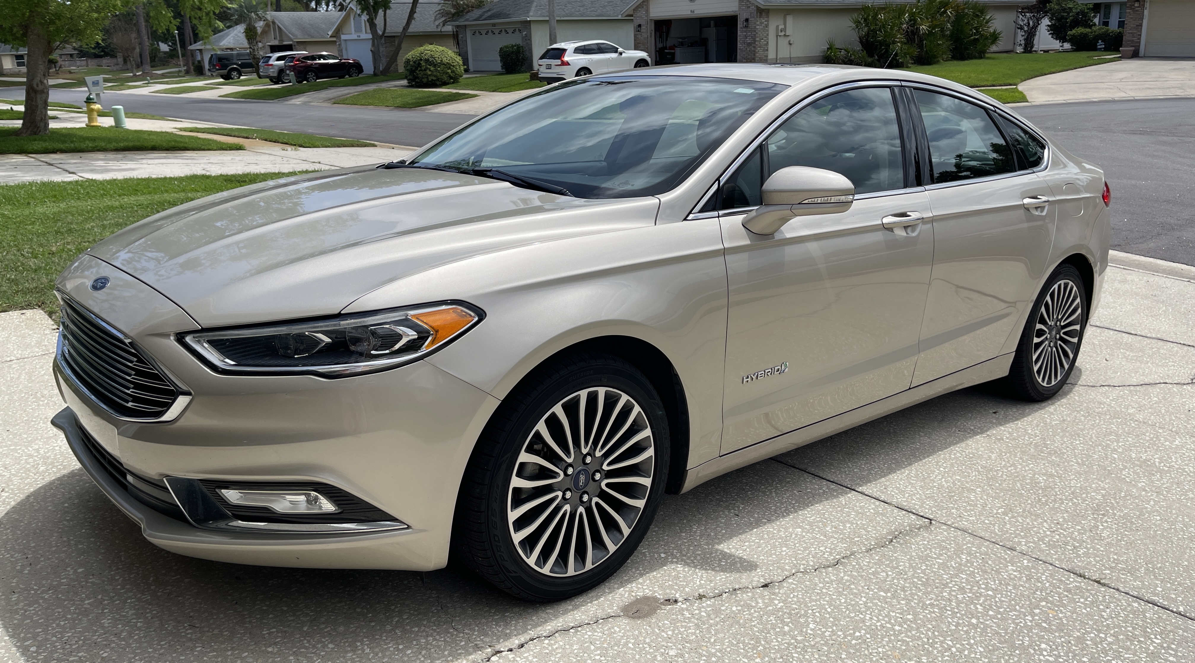 Used 2017 Ford Fusion Titanium FWD image 6