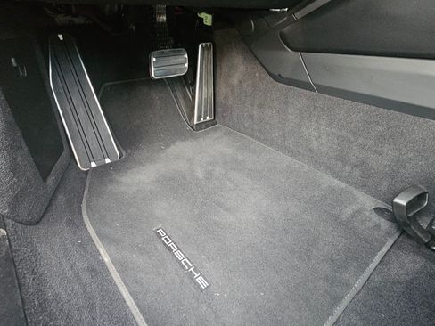 Used 2020 Porsche 911 Carrera S image 27