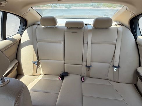 Used 2009 BMW 328i Sedan RWD image 18