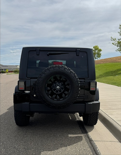 Used 2013 Jeep Wrangler Sport AWD/4WD image 6