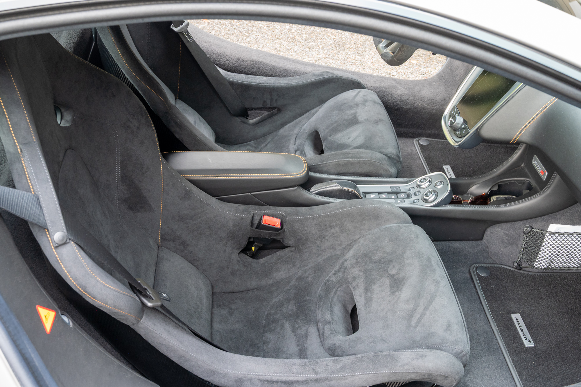 Used 2017 McLaren 570S Coupe RWD image 18
