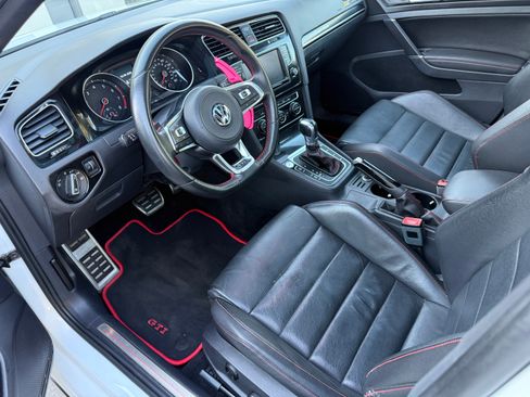 Used 2017 Volkswagen GTI Autobahn image 8
