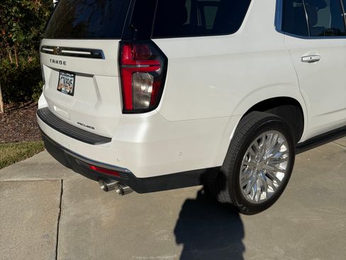 Used 2023 Chevrolet Tahoe Premier w/ Advanced Technology Package image 4