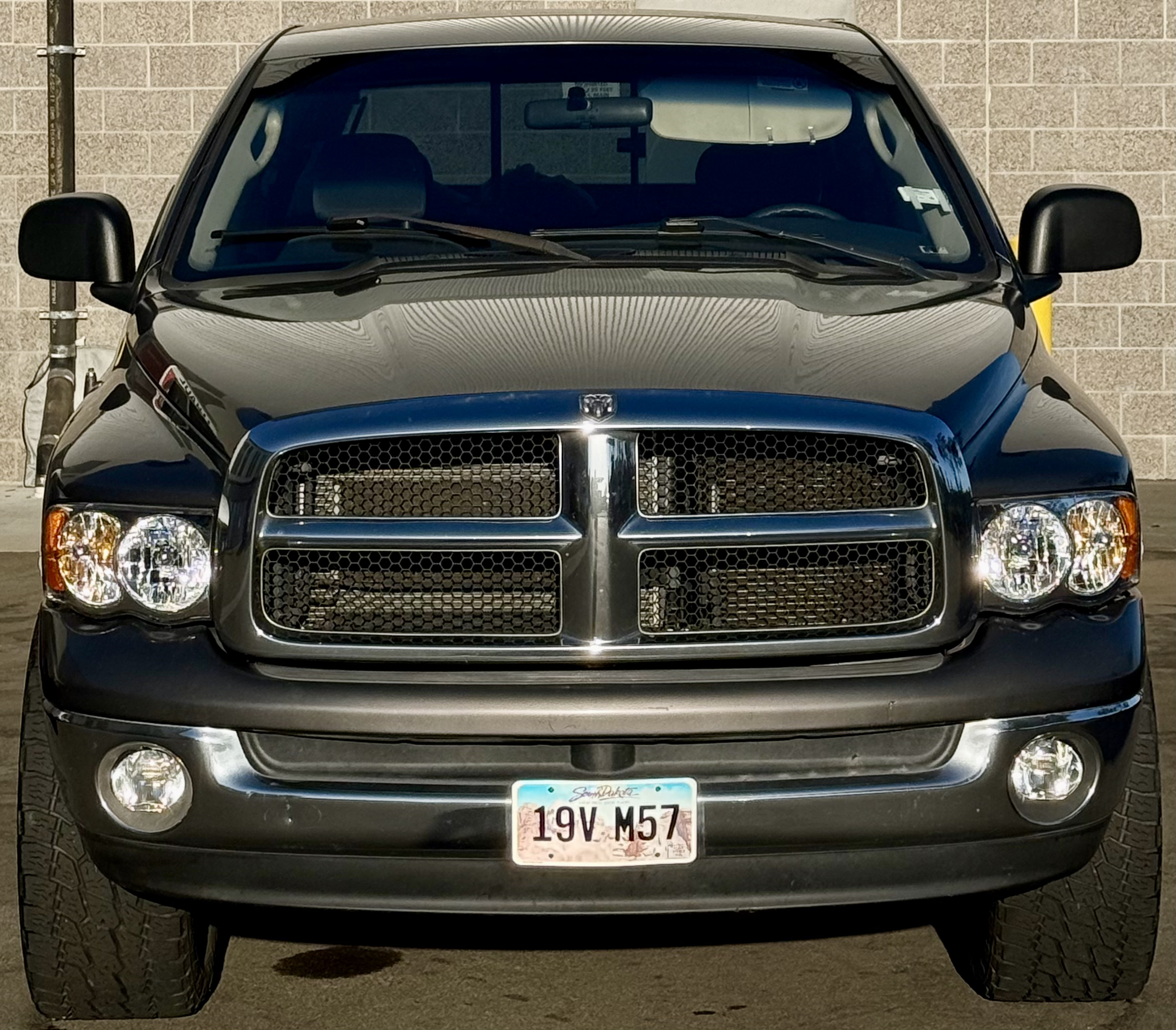 Used 2004 Dodge Ram 1500 Truck SLT w/ Big Horn Quad Cab Value Group AWD/4WD image 2