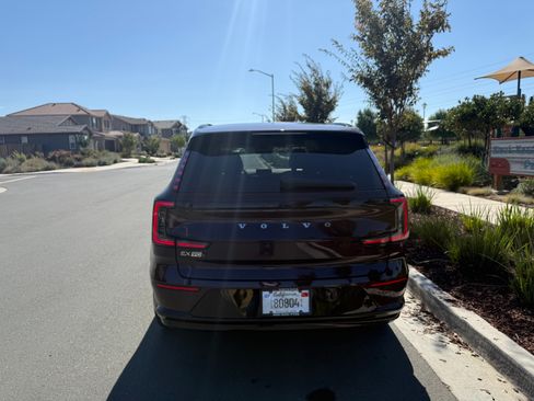 Used 2025 Volvo EX90 Ultra image 4