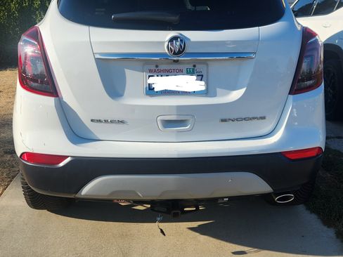 Used 2017 Buick Encore Preferred image 5