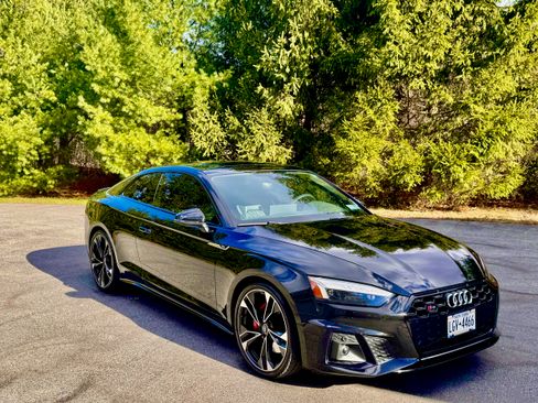 Used 2021 Audi S5 Premium Plus w/ Premium Plus image 1