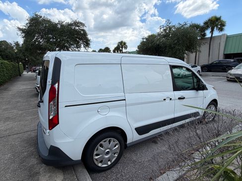 Used 2016 Ford Transit Connect XLT FWD image 18