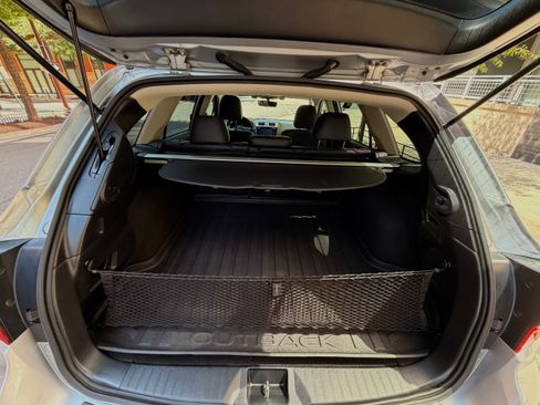 Used 2017 Subaru Outback 3.6R Limited AWD/4WD image 20