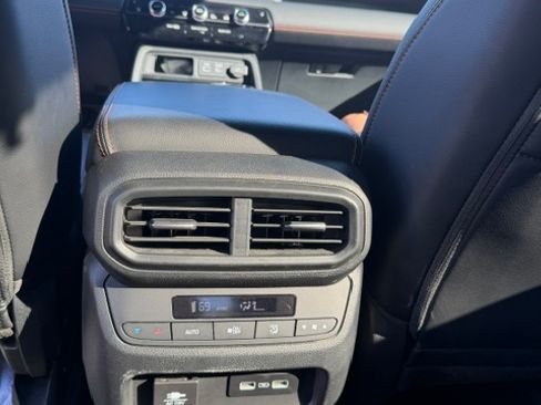 Used 2023 Honda Pilot TrailSport image 29