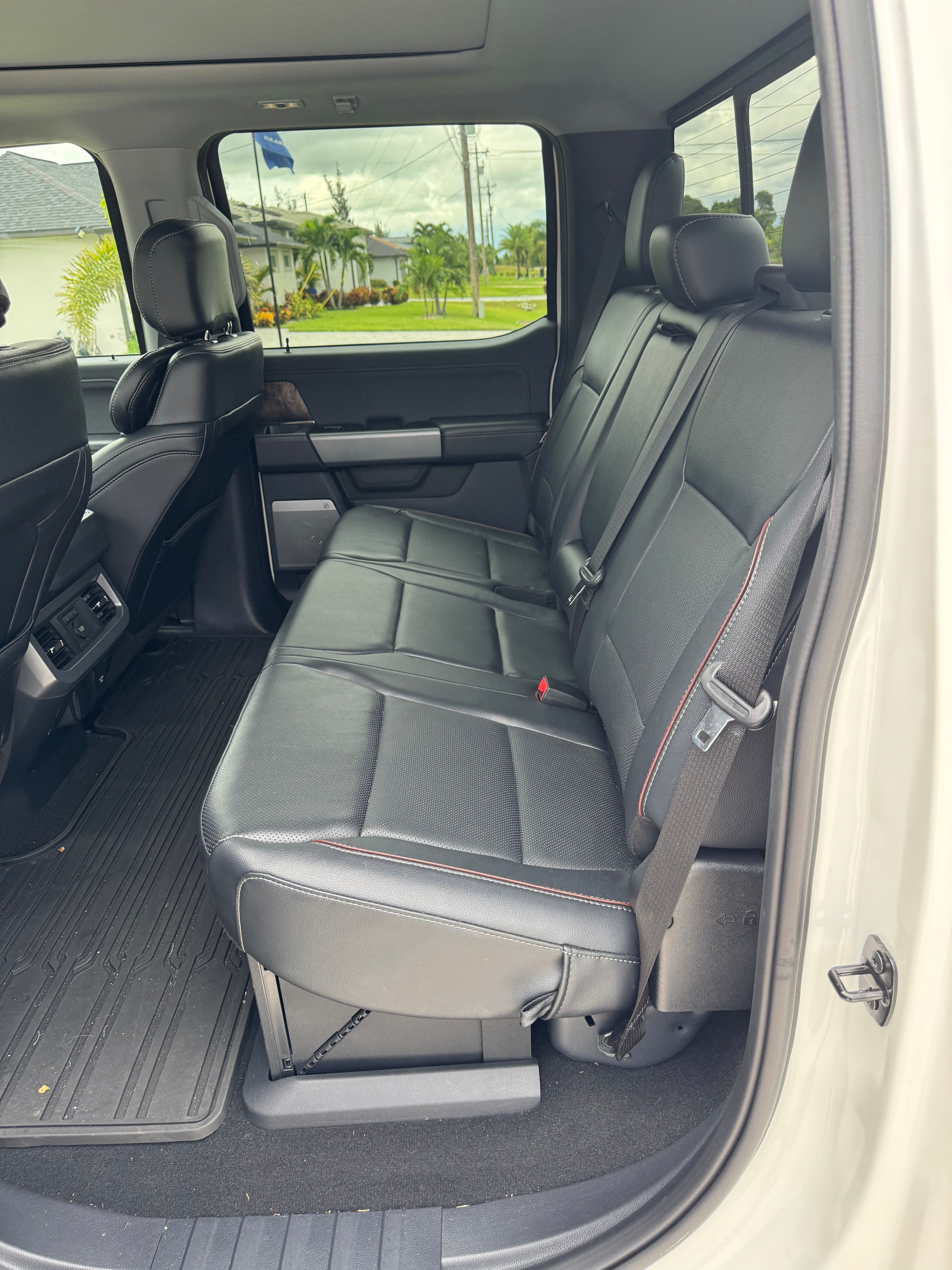 Used 2024 Ford F250 Lariat w/ Lariat Ultimate Package AWD/4WD image 17