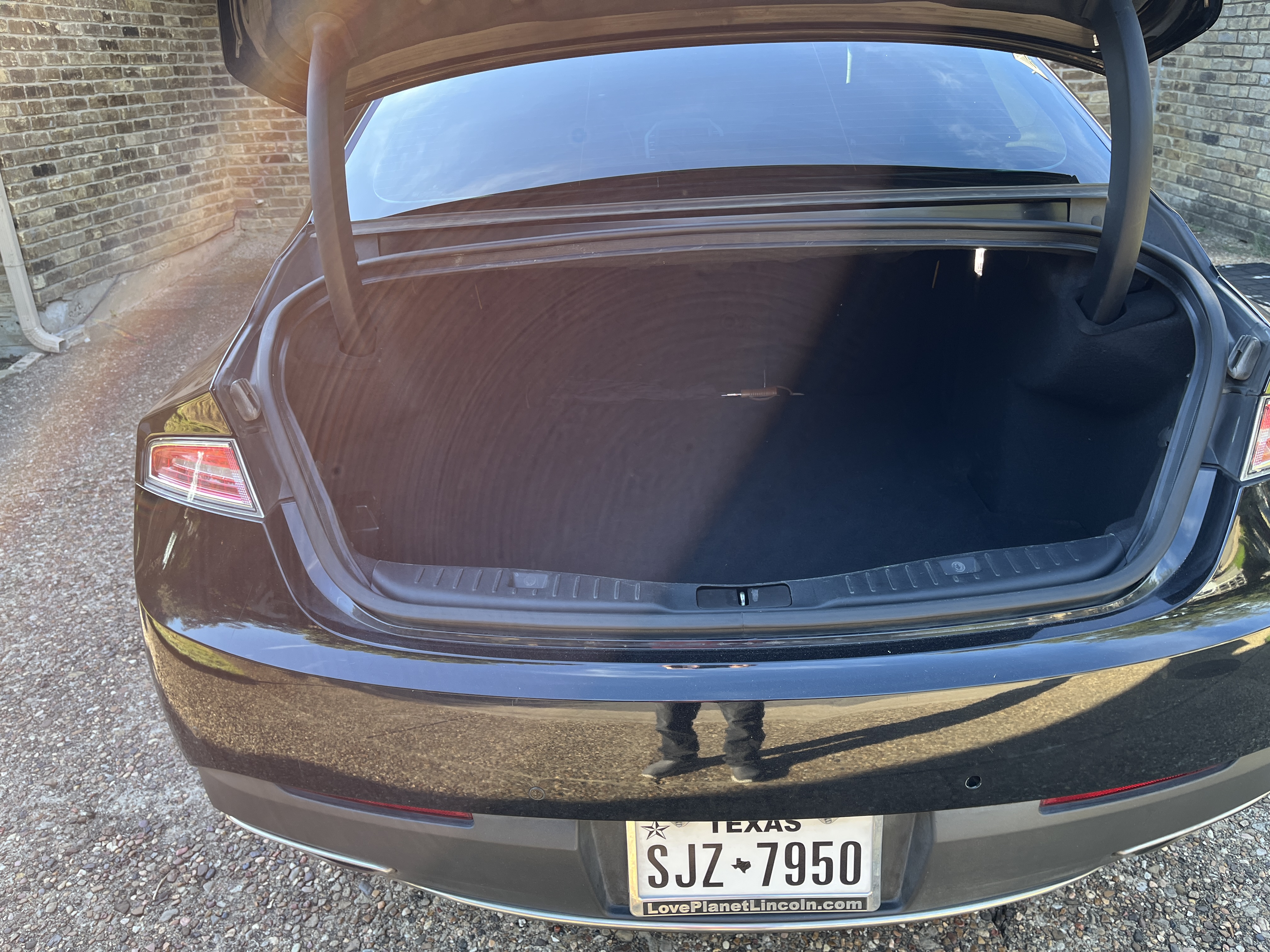 Used 2020 Lincoln MKZ Reserve w/ Monochromatic Package FWD image 13