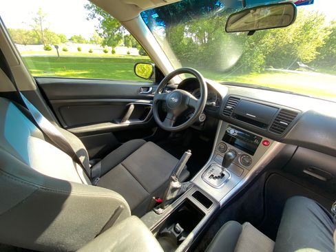 Used 2005 Subaru Legacy 2.5i AWD/4WD image 11