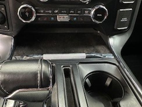 Used 2022 Ford F150 Lariat w/ Equipment Group 502A High image 19