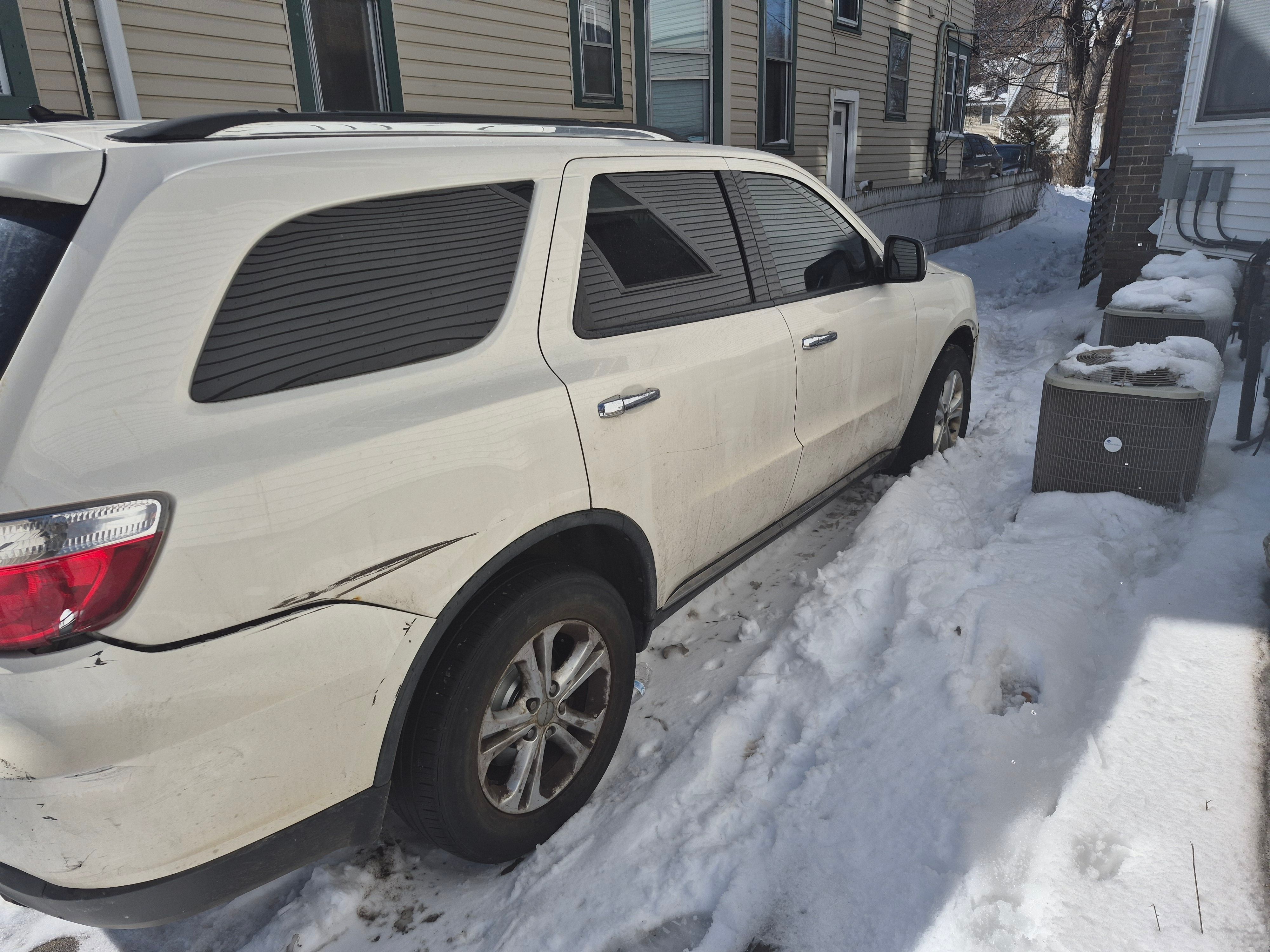 Used 2012 Dodge Durango SXT w/ Trailer Tow Group IV AWD/4WD image 2