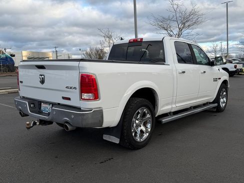 Used 2015 RAM 1500 Laramie w/ Convenience Group image 18