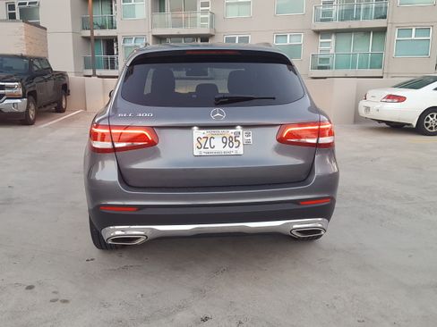 Used 2017 Mercedes-Benz GLC 300 image 4