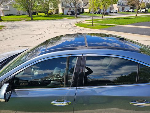 Used 2011 Nissan Maxima 3.5 SV w/ Premium Pkg FWD image 4