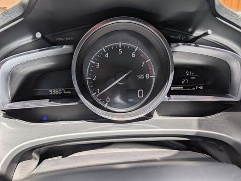 Used 2018 MAZDA MAZDA3 Grand Touring w/ Premium Equipment Package FWD image 18