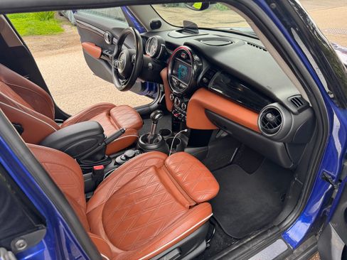 Used 2019 MINI Cooper S image 16