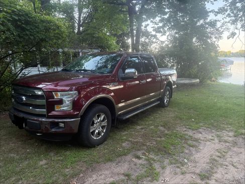 Used 2015 Ford F150 Lariat w/ Equipment Group 501A Mid AWD/4WD image 9