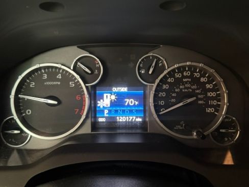 Used 2014 Toyota Tundra SR5 w/ SR5 Upgrade Package AWD/4WD image 11