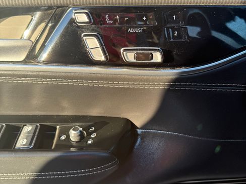 Used 2022 Jeep Grand Wagoneer Series II w/ Quick Order Packagew 28T image 12