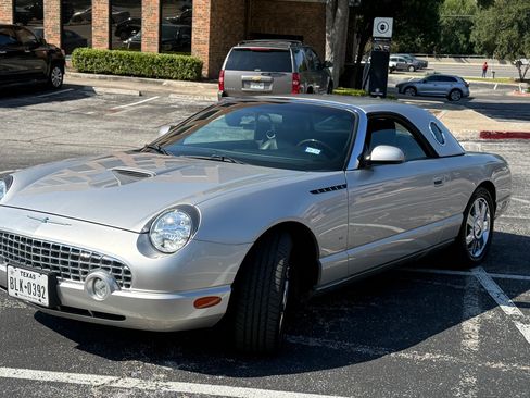 Used 2004 Ford Thunderbird Convertible 2D image 4