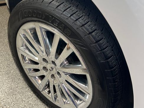 Used 2014 Lincoln MKX AWD w/ Equipment Group 101A image 19