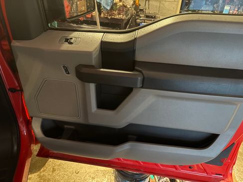 Used 2016 Ford F150 XL w/ Equipment Group 101A Mid image 17