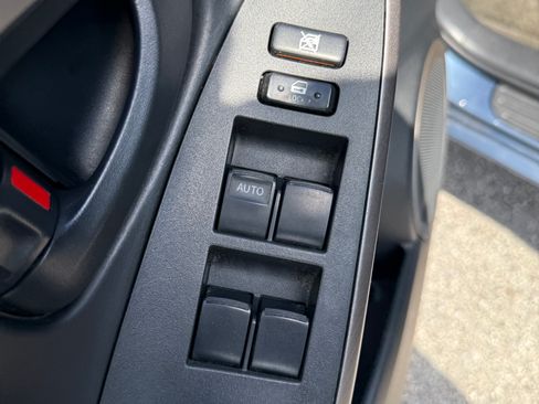 Used 2007 Toyota RAV4 Sport AWD/4WD image 9