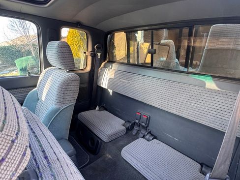 Used 1995 Toyota Tacoma SR5 image 4