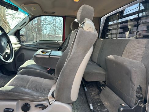 Used 2003 Ford F250 XLT image 17
