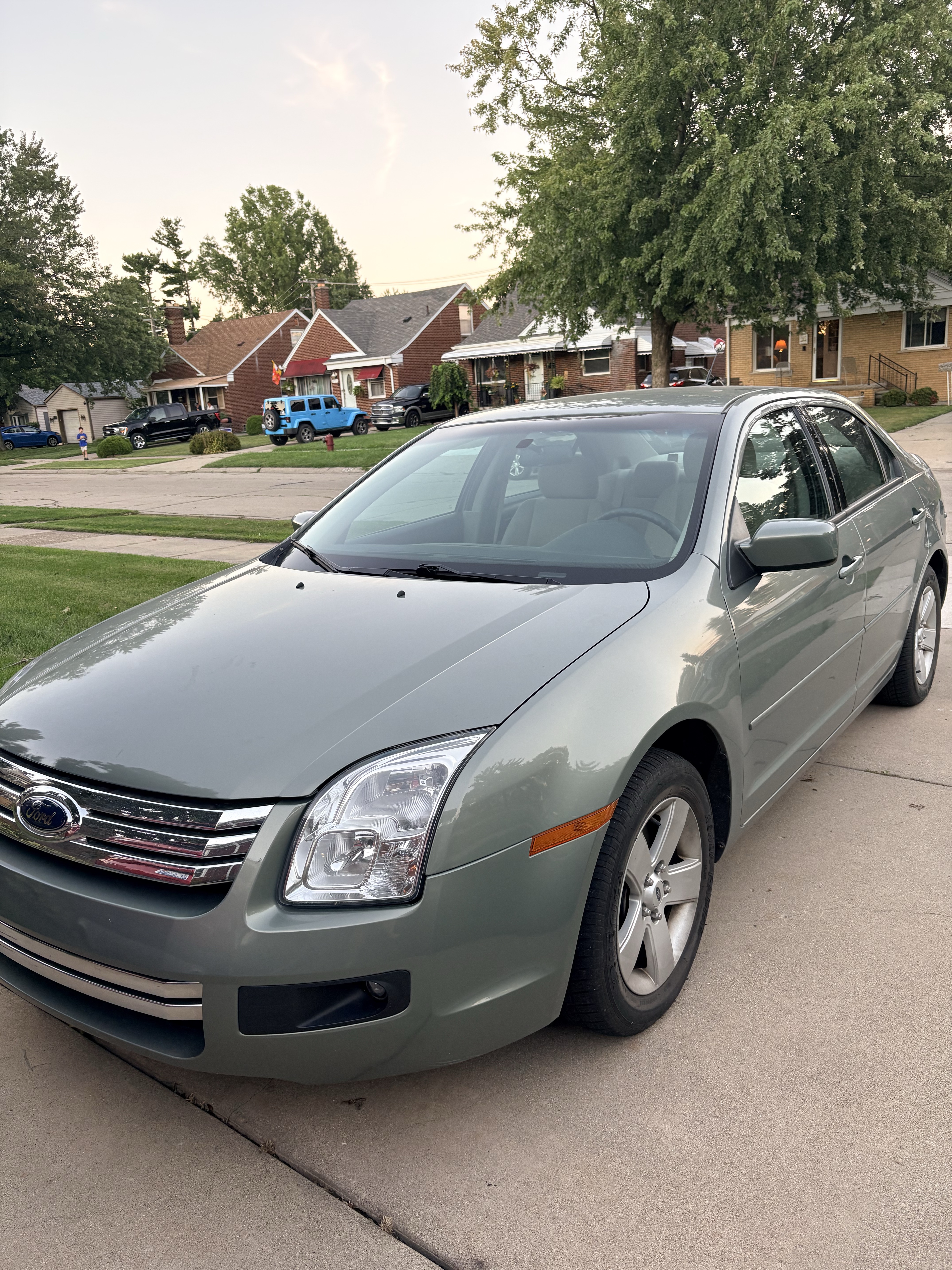 Used 2008 Ford Fusion SE FWD image 1