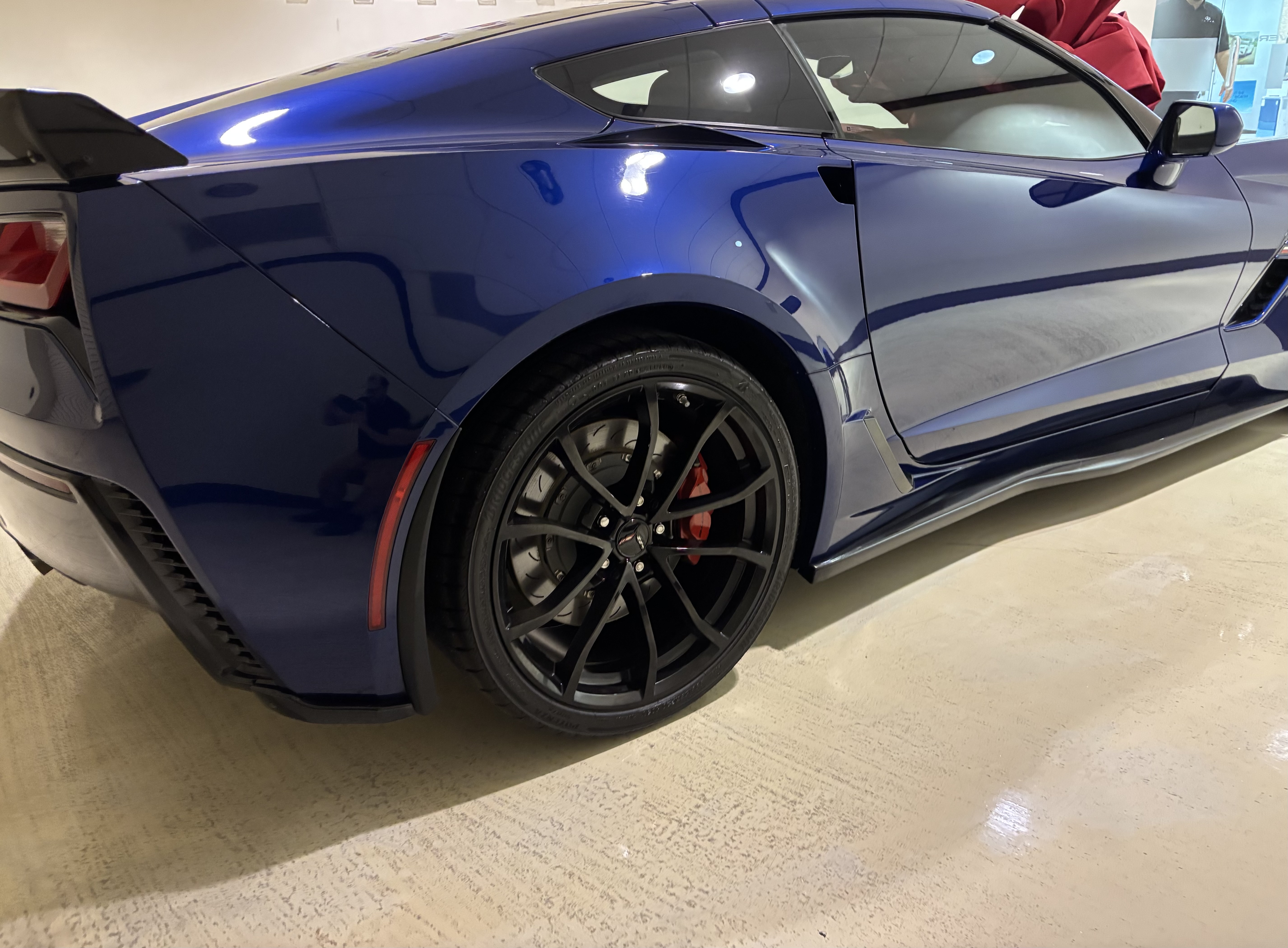 Used 2019 Chevrolet Corvette Grand Sport RWD image 12