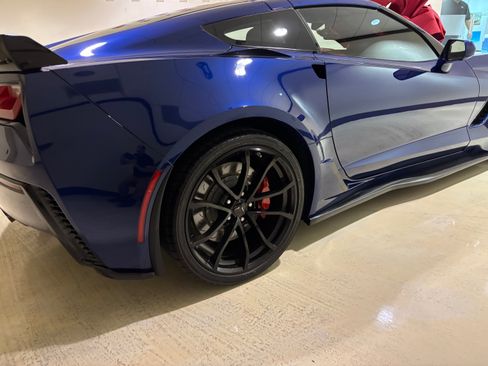 Used 2019 Chevrolet Corvette Grand Sport RWD image 12