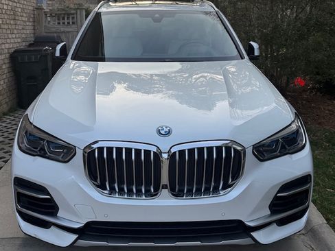 Used 2022 BMW X5 xDrive45e w/ Executive Package image 5