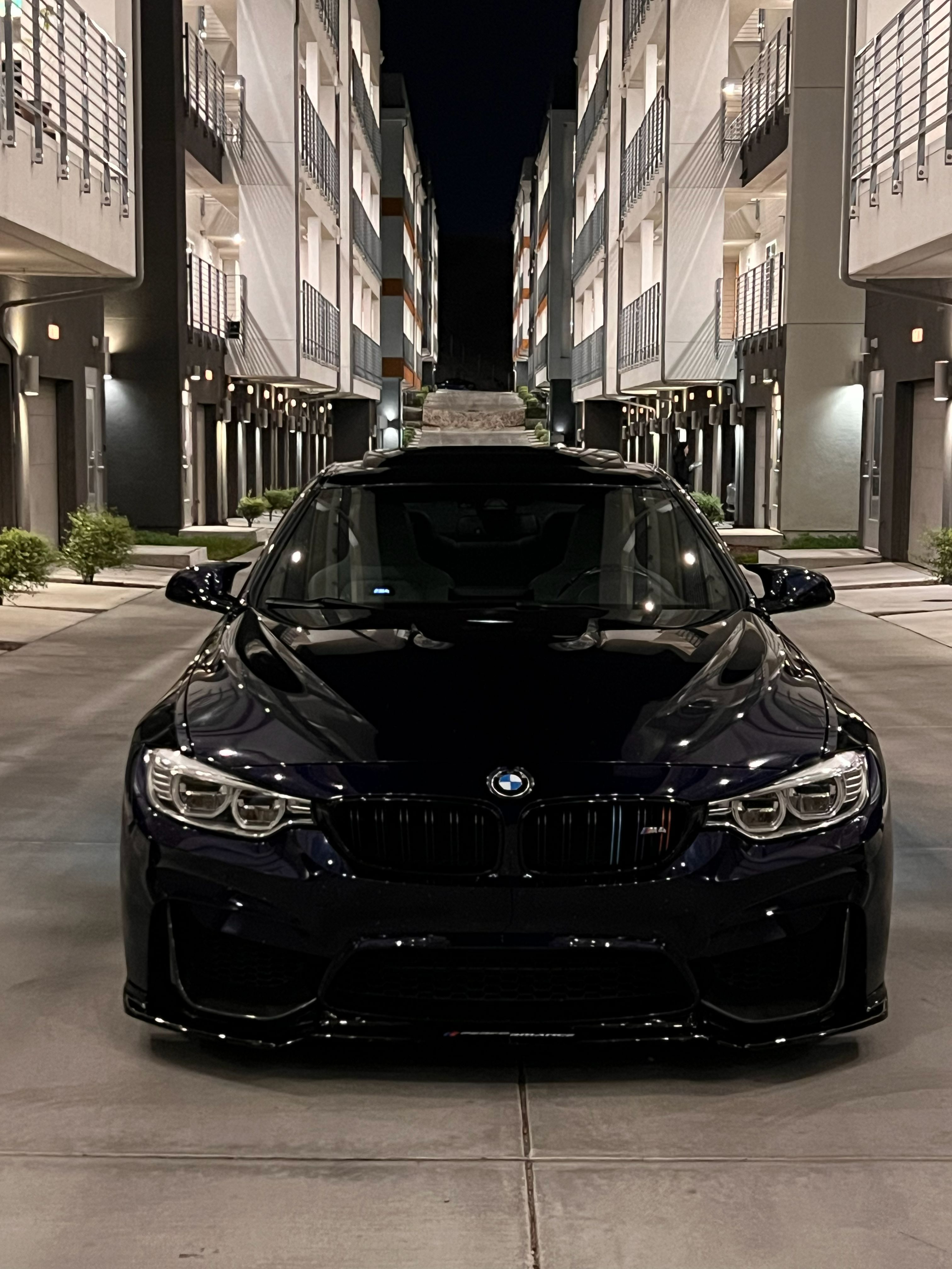 Used 2015 BMW M4 Coupe RWD image 1