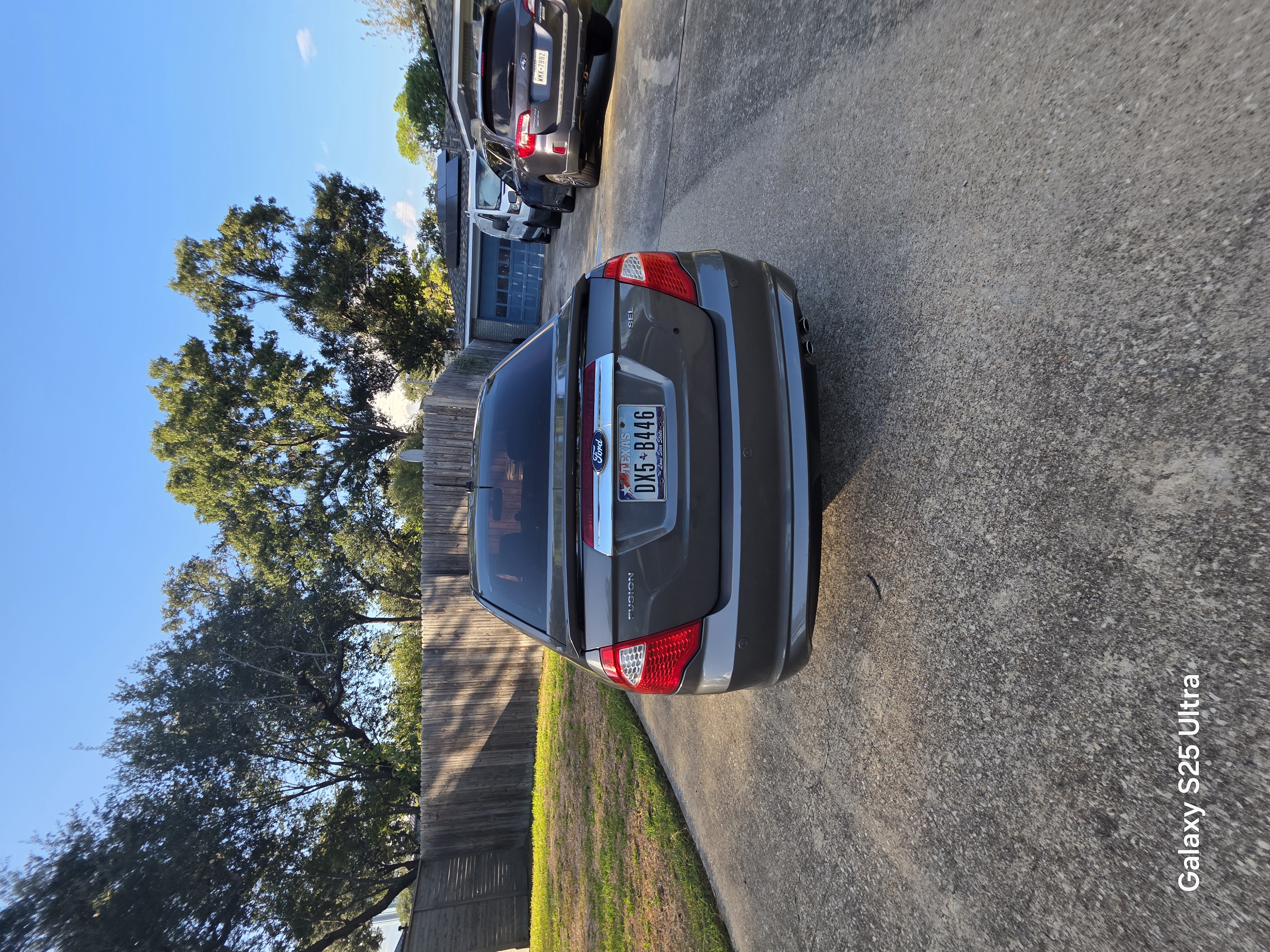 Used 2012 Ford Fusion SEL FWD image 5