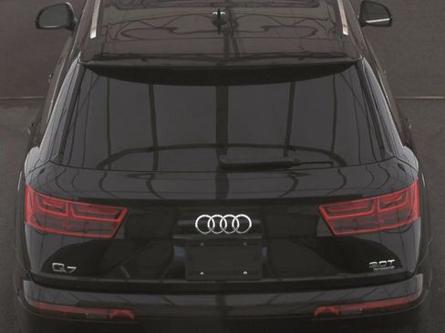 Used 2018 Audi Q7 3.0T Prestige image 21