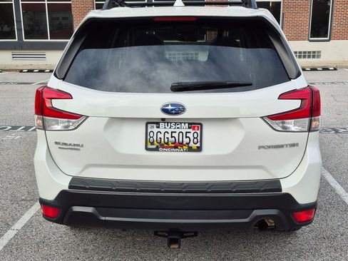 Used 2019 Subaru Forester Premium image 5