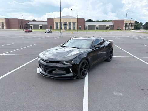 Used 2018 Chevrolet Camaro LT w/ RS Package RWD image 2