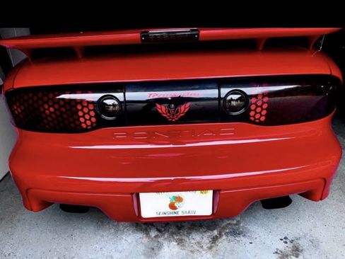 Used 1999 Pontiac Firebird Formula w/ Security Pkg RWD image 10