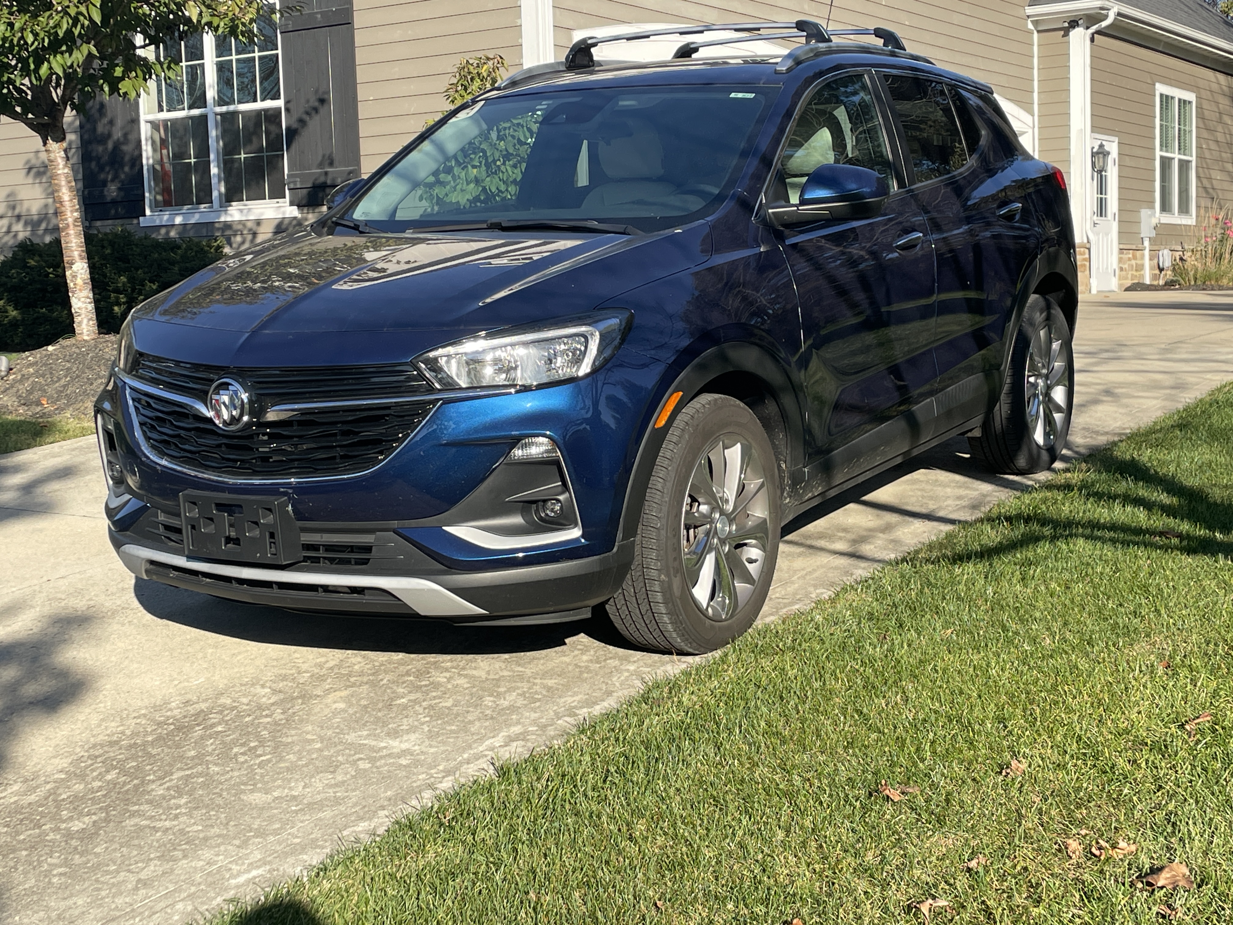 Used 2022 Buick Encore GX Select w/ Experience Buick Package FWD image 2