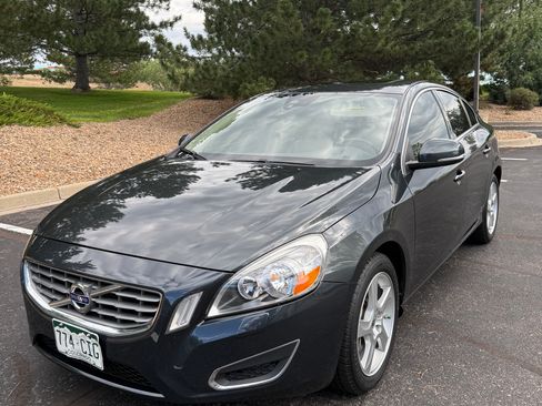 Used 2013 Volvo S60 T5 AWD/4WD image 4