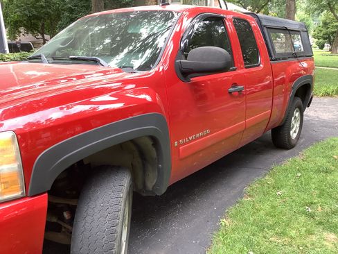Used 2008 Chevrolet Silverado 1500 LT w/ Power Pack Plus AWD/4WD image 1