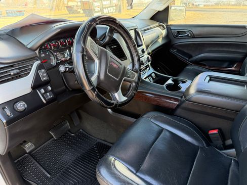 Used 2018 GMC Yukon SLT w/ Open Road Package image 9