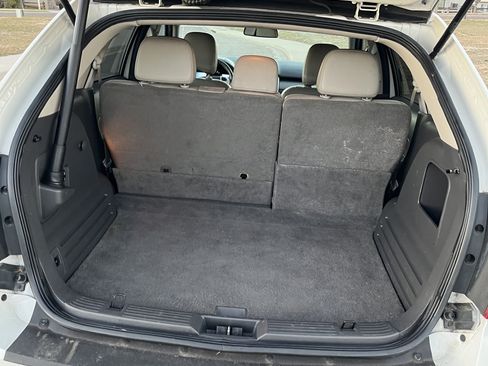 Used 2012 Ford Edge SEL image 11