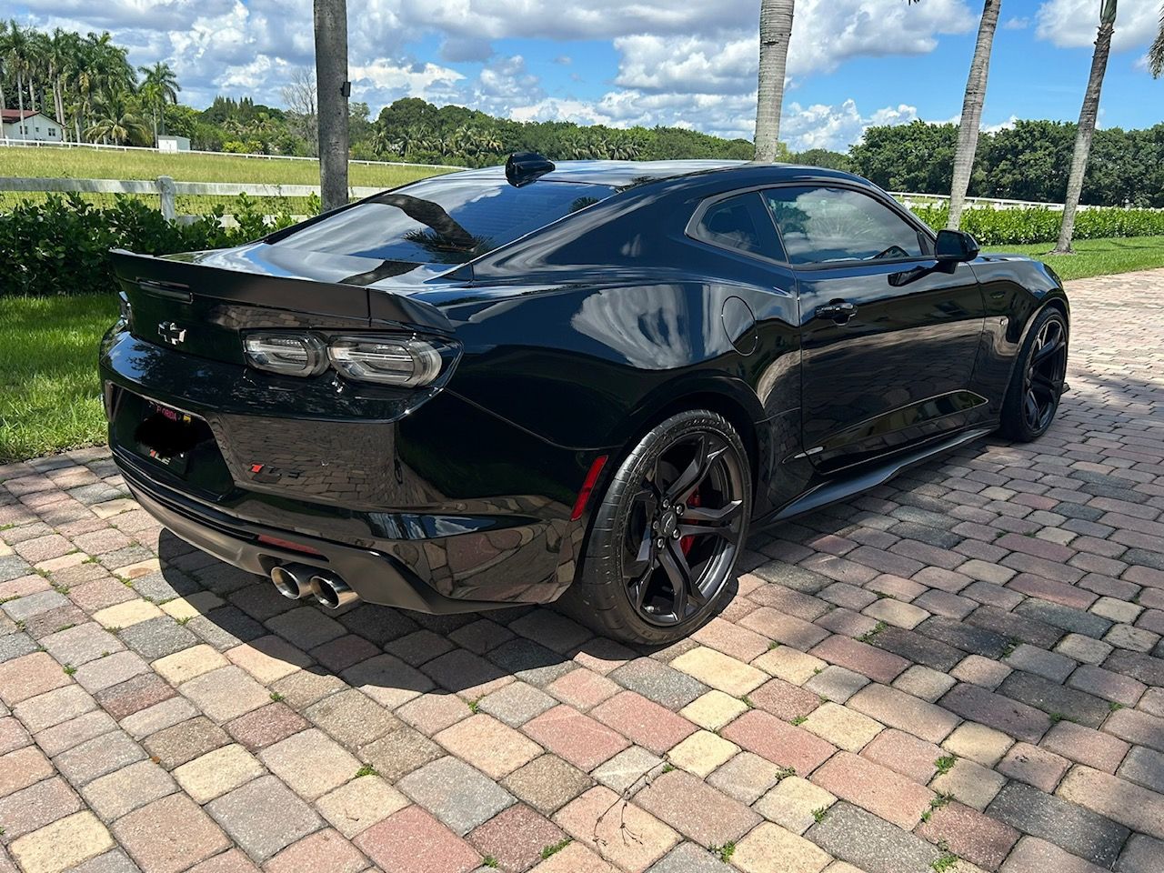 Used 2022 Chevrolet Camaro SS RWD image 6